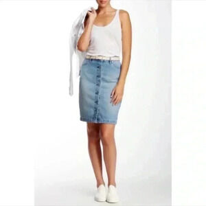 Melrose and market denim jean button front pencil skirt in light to medium wash